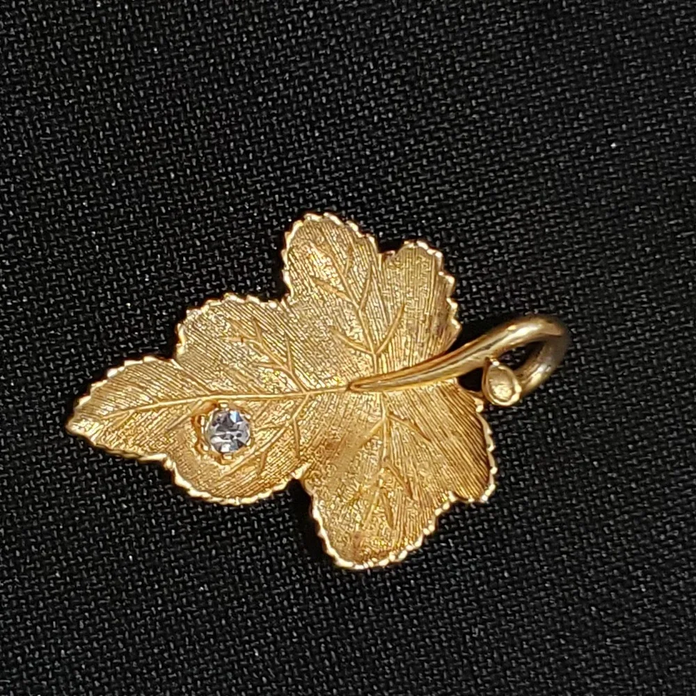Vintage 1978 Avon 